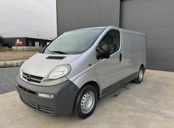 Opel vivaro 2.0d 200dkm gekeurd voorverkoop airco +trekhaak
