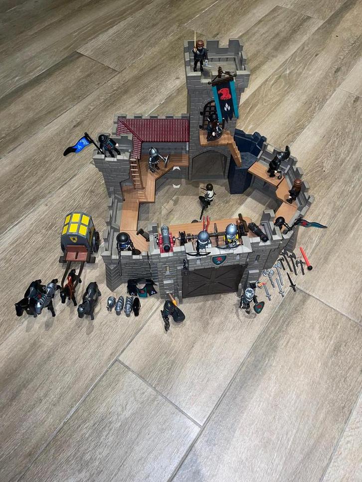 Château de chevalier Playmobil 4866, Kinderen en Baby's, Speelgoed | Playmobil, Zo goed als nieuw, Ophalen