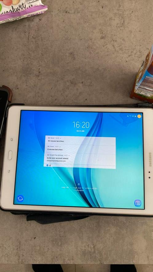 2 ipads voor goeie prijs, Computers en Software, Android Tablets, Gebruikt, Wi-Fi en Mobiel internet, 10 inch, 16 GB, Usb-aansluiting