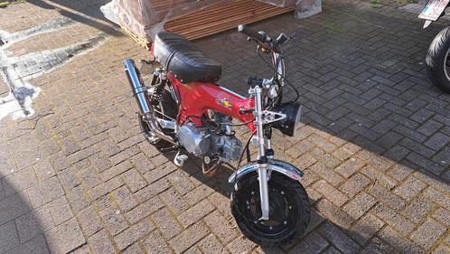 Dax 125cc met leuke opties., Fietsen en Brommers, Brommers | Honda, Zo goed als nieuw, Ophalen of Verzenden