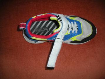 Paire de baskets COTTON BELT. beschikbaar voor biedingen