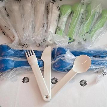 Trio de couverts Tupperware New, Envoi