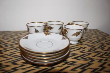 Espresso tasjes met goud  (langenthal zwitserland), Enlèvement ou Envoi, Comme neuf, Wedgwood, Porcelaine