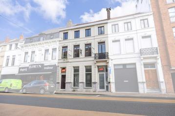 Huis te koop in Kortrijk disponible aux enchères