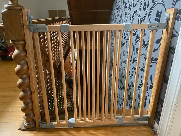 Babydan traphekje, Kinderen en Baby's, Traphekjes, Zo goed als nieuw, Schroefhekje, Hout, 100 tot 115 cm, Ophalen of Verzenden