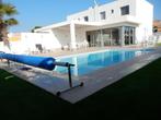 vakantiehuizen spanje - moderne villa met privezwembad 8x4m, Dorp, 8 personen, 4 of meer slaapkamers, Aan zee