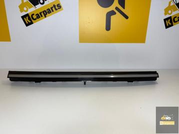 TESLA Y JUNIPER 2025 CLAIRAGE LED CENTRAL AVANT 2038294-00-C, Utilisé