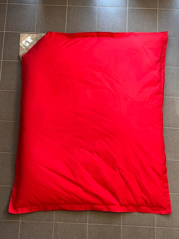 Pouf rouge Sit On It 140 x 180, Maison & Meubles, Sièges-poires, Utilisé, Pouf, Rouge, Enlèvement