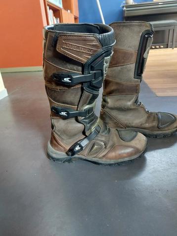Motorlaarzen Forma Adventure beschikbaar voor biedingen