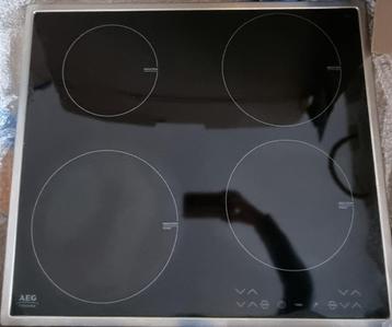 Taque de cuisson à induction encastrable AEG 68002K, Electroménager, Tables de cuisson, 4 zones de cuisson, Encastré, Comme neuf