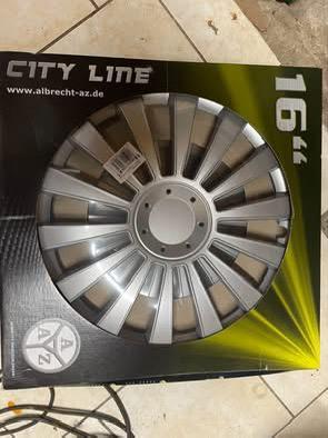 16inch wieldoppen beschikbaar voor biedingen