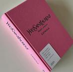 Yves Saint Laurent Haute Couture Catwalk boek nieuw, Boeken, Ophalen of Verzenden, Zo goed als nieuw