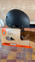 Nutcase helm fietsen of skateboard, Ophalen, Gebruikt