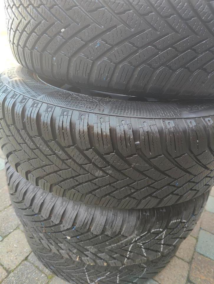 Pneus Continental hiver+jantes tôle neuves 175/65/14, Autos : Pièces & Accessoires, Pneus & Jantes, Pneu(s), Enlèvement ou Envoi