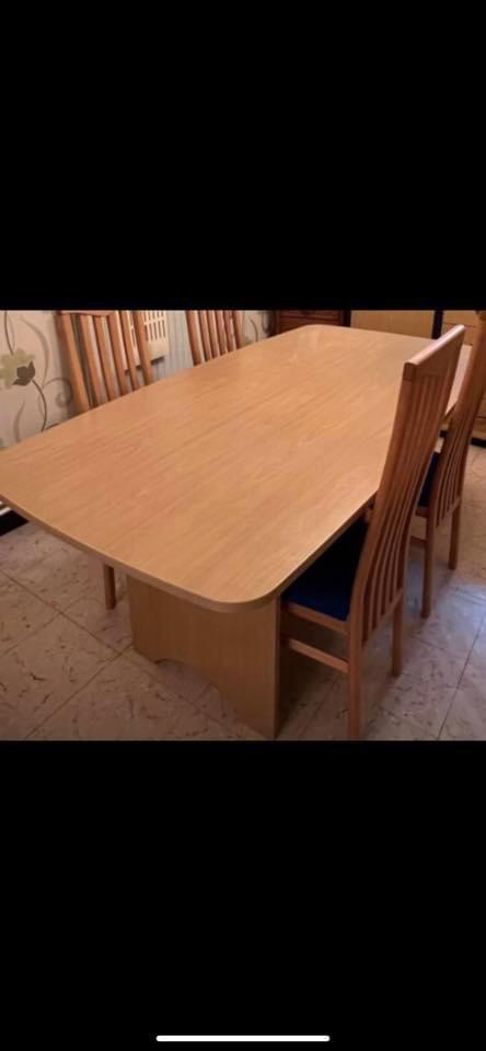 koelkast tafel bed matras rek keuken slaapkamer stoel tapijt, Huis en Inrichting, Tafels | Salontafels, Ophalen
