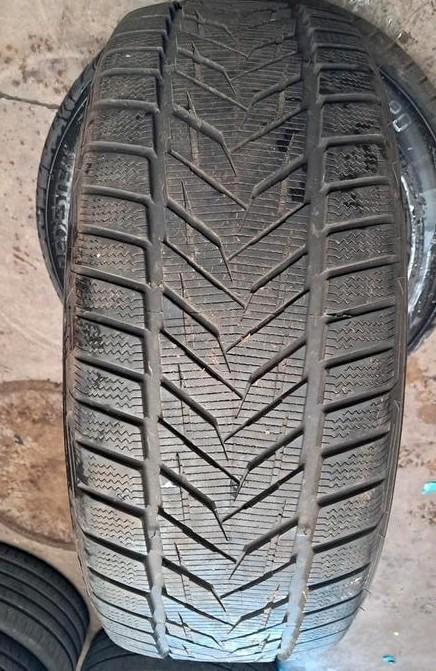 235/50/18 2355018 235/50R18 M+S Vredestein, Auto diversen, Autosport-onderdelen, Zo goed als nieuw, Ophalen