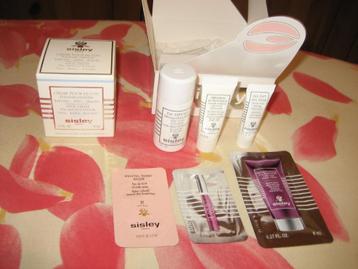 SISLEY CREME POUR LE COU + COFFRET SOINS beschikbaar voor biedingen