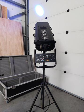 volgspot HMI1200 beschikbaar voor biedingen