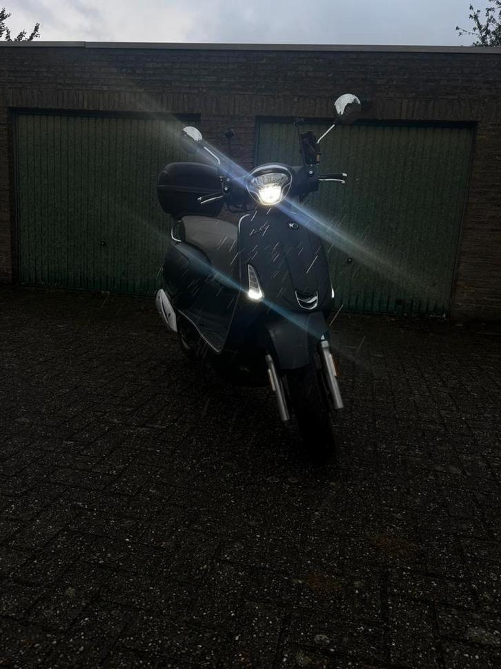Kymco like 2024, Fietsen en Brommers, Scooters | Kymco, Gebruikt, Like, Klasse B (45 km/u), Benzine, Ophalen
