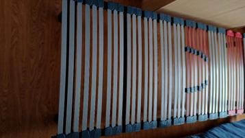 Slaapkamer, Huis en Inrichting, Slaapkamer | Bedden, Ophalen, Eenpersoons, Zwart, Zo goed als nieuw