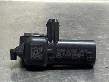 AIRBAG SENSOR Mazda MX-5 (ND) (01-2015/-) (009H57KC0046) beschikbaar voor biedingen
