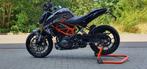 KTM Duke 390 bwj 2023 als nieuw!!! 1924km, Motoren, Particulier, 373 cc, 1 cilinder, 12 t/m 35 kW
