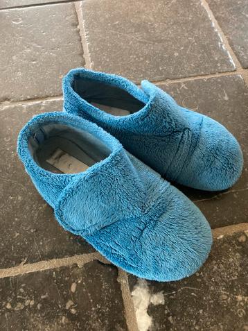 Blauwe pantoffels merk Milo en Mila maat 31 beschikbaar voor biedingen