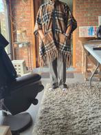 Poncho Liu Jo TU, Ophalen