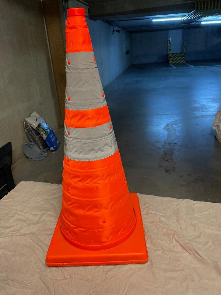 verkeerskegel (4 st beschikbaar), Zakelijke goederen, Overige Zakelijke goederen, Ophalen