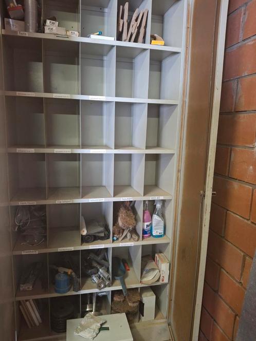 metalen vakkenkast  Spotprijsje, Doe-het-zelf en Bouw, Werkbanken, Ophalen