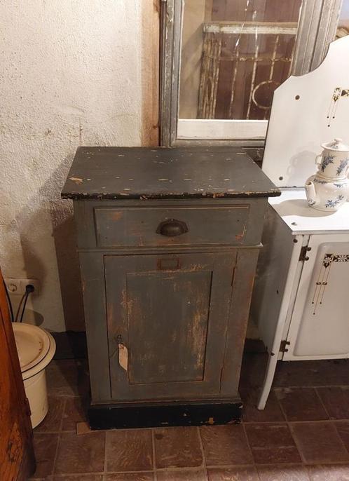groot oud nachtkastje   klein kastje voor hal, Antiek en Kunst, Curiosa en Brocante, Ophalen