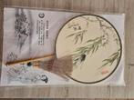 Souvenir d'éventail chinois fait à la main, Enlèvement
