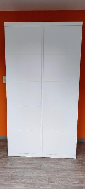 Vipack Lara 2-deurskast *Nieuwstaat* beschikbaar voor biedingen