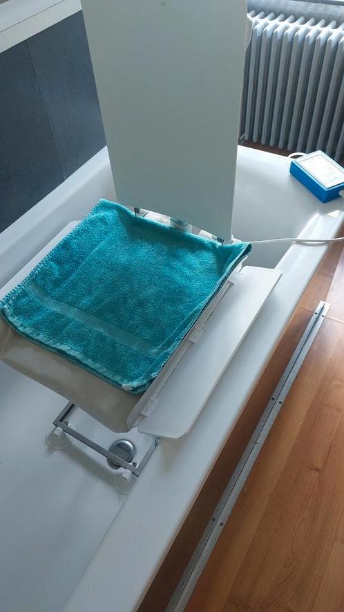 PETERMANN Badlift PM48GS met geïntegreerde draaischijf, Huis en Inrichting, Badkamer | Badtextiel en Accessoires, Zo goed als nieuw
