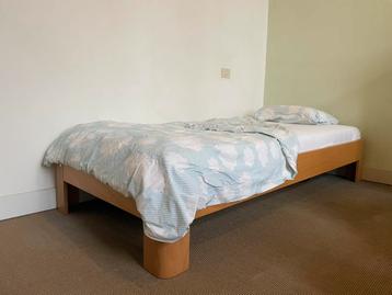 Auping houten bed beschikbaar voor biedingen