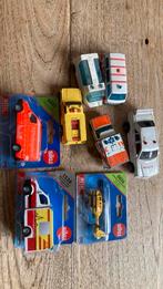 Lot 9 ziekenwagens ambulances miniatuur, Ophalen of Verzenden, Zo goed als nieuw
