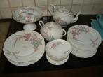 Servies in porselein., Ophalen