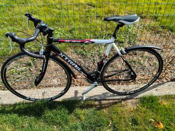 Racefiets X-Trail perfect in orde lees beschrijving  beschikbaar voor biedingen