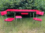 TRÈS BELLE   VINTAGE ROUGE EXTENSIBLE, 2 CHAISES, 1 TABO, Enlèvement ou Envoi