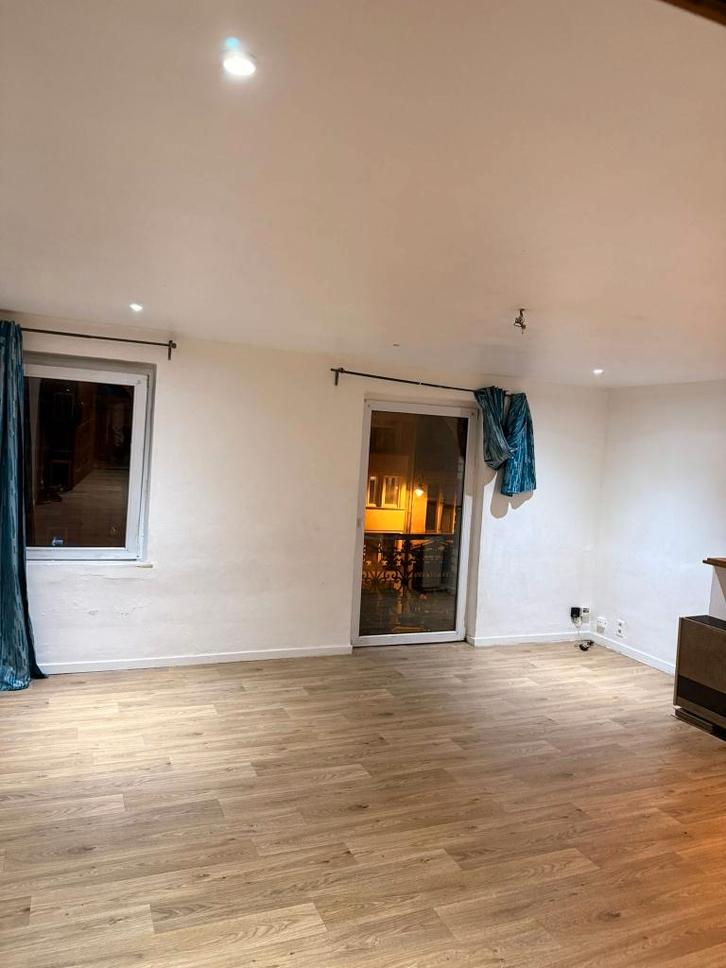 Studio, Immo, Appartementen en Studio's te huur, Brussel, 35 tot 50 m²