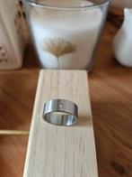 Anneau bague en acier inoxydable bijou, Handtassen en Accessoires, Ringen, 18 tot 19, IJzer of Staal, Ophalen of Verzenden, Zo goed als nieuw