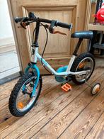 B-twin fietsje met zijwieltjes, Ophalen, Zo goed als nieuw, Zijwieltjes