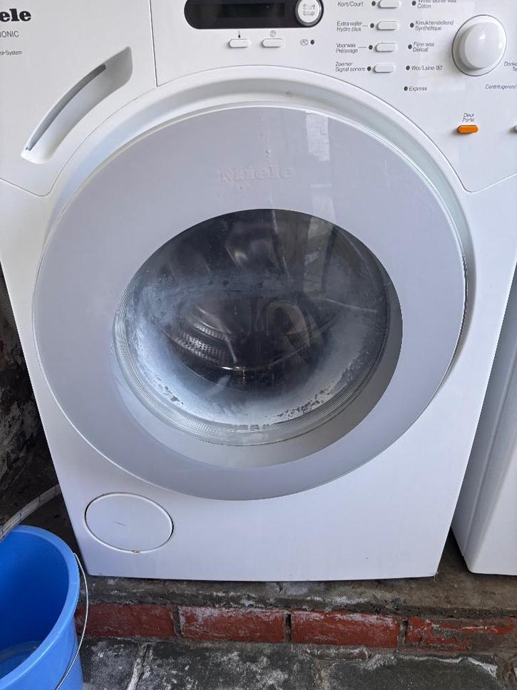 Miele Novotronic W1514 Wasmachine, Elektronische apparatuur, Wasmachines, Ophalen