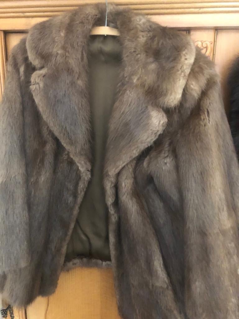 Manteau et veste en fourrure, Enlèvement, Comme neuf