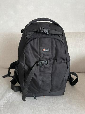 Lowepro cameratas  beschikbaar voor biedingen