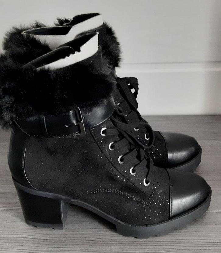 Zwarte enkellaarsjes maat 38 GUESS, Kleding | Dames, Schoenen, Nieuw, Lage of Enkellaarzen, Zwart, Ophalen of Verzenden
