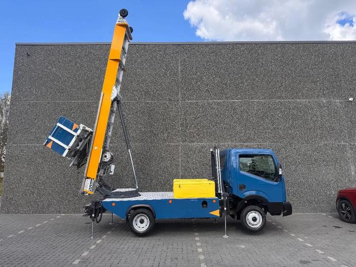 Nissan NT400 Bocker HL27/1-6LH (bj 2018), Auto's, Bestelwagens en Lichte vracht, Bedrijf, Te koop, Nissan, Diesel, Euro 6, Handgeschakeld