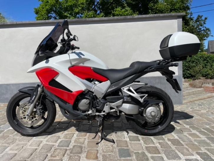 honda vfr x 800 crossrunner, Motoren, Motoren | Honda, Particulier, Sport, meer dan 35 kW, 4 cilinders, ABS, Handvatverwarming