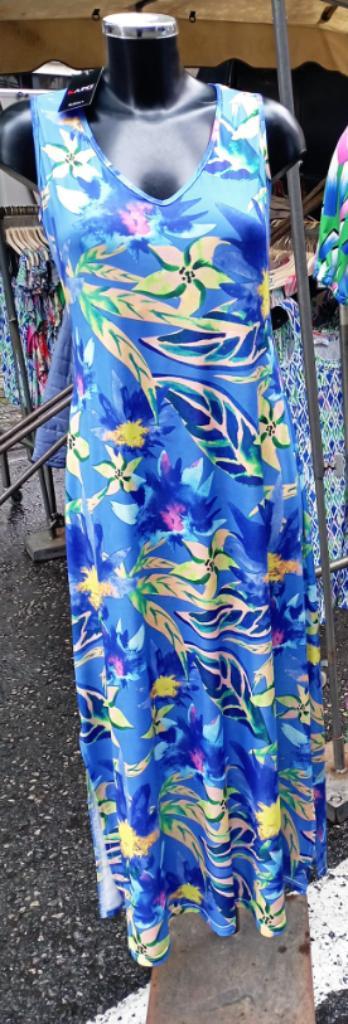 Nieuwe ongedragen lange jurk, Kleding | Dames, Jurken, Nieuw, Maat 42/44 (L), Blauw, Ophalen of Verzenden