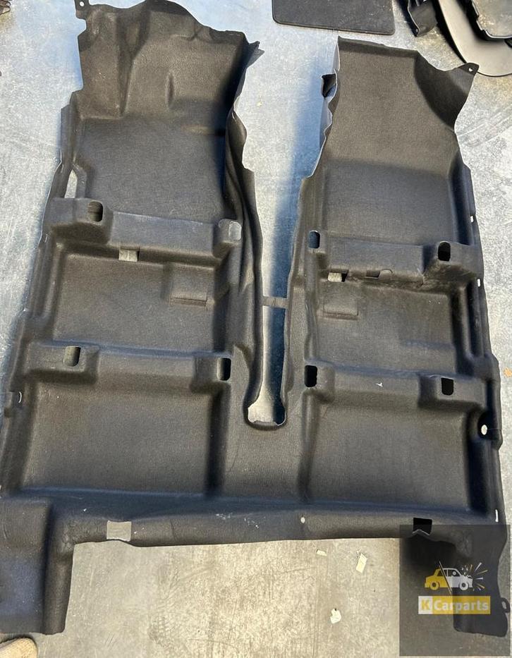 Toyota AYGO X vloerbedekking 2022-Heden 58510-0H130, Auto-onderdelen, Interieur en Bekleding, Toyota, Gebruikt